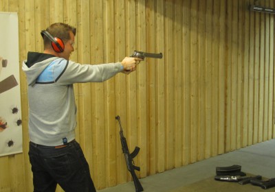 Shooting with a large pistol